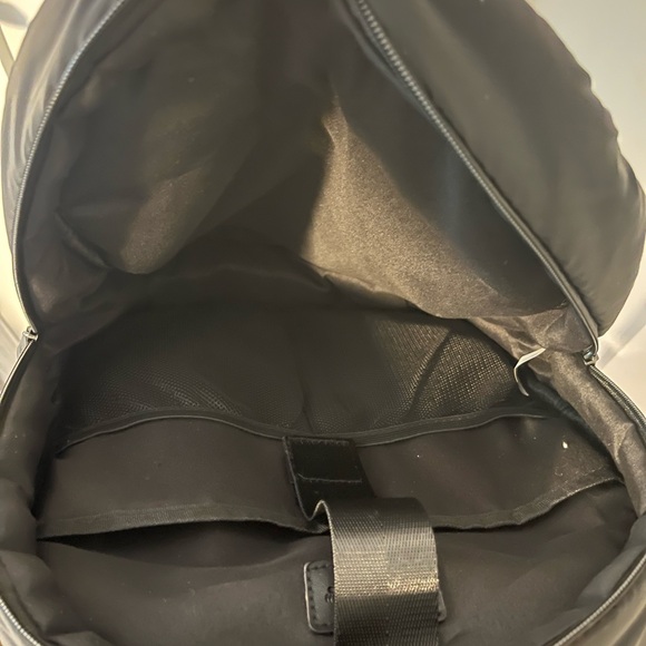 BearPaw Black Quilted Bag - Picture 3 of 8